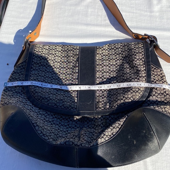 Coach signature hobo Satchel work bag - damage!  Flawed, but still great! - Picture 12 of 12